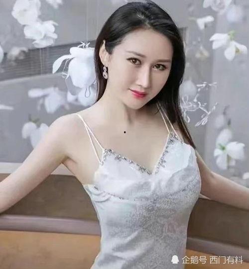 河南信阳美女吃瓜,瓜果飘香中的美味时光 第3张 河南信阳美女吃瓜,瓜果飘香中的美味时光 第3张